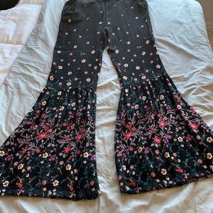 BCBG medium black floral flare leg pants